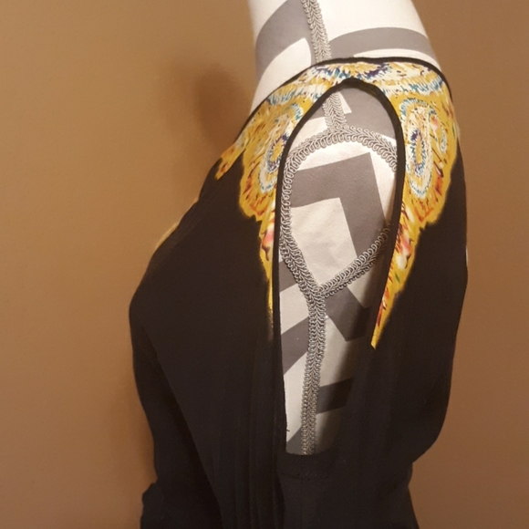 Top - Picture 4 of 6